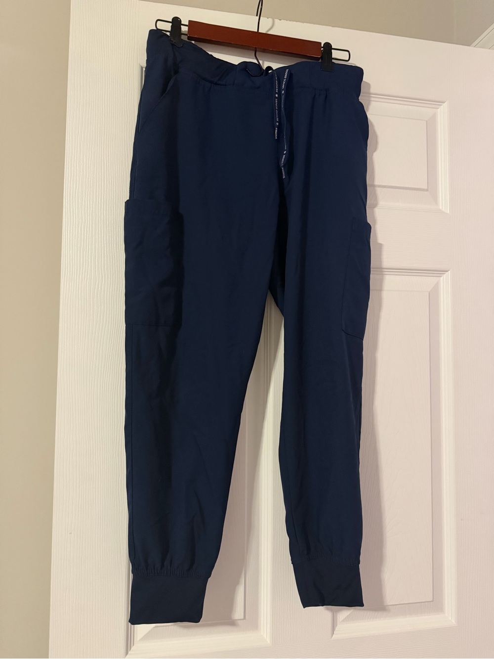 Beyond Scrubs Petite Medium Jogger Navy Blue Scrub Pants